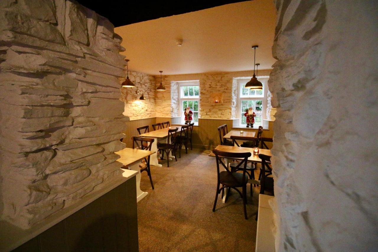 The Wolfe Inn Wolfscastle Haverfordwest Buitenkant foto